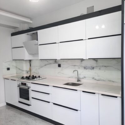 TEZGAH ARASI ULTRACLEAR BEYAZ CAM 6MM TEMPERLİ 3D BASKILI CAM & TEK RENK BOYALI CAM